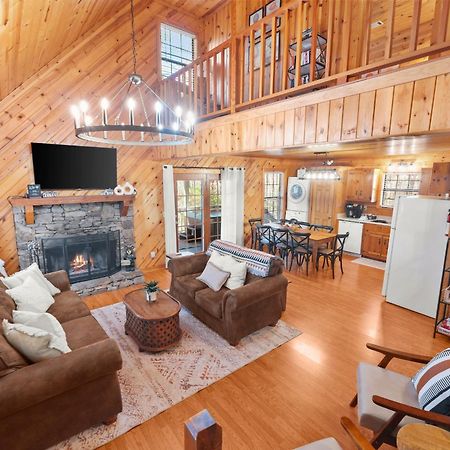 Firefly Lodge - Cozy 4 Bedroom Cabin Minutes To Helen Sautee Nacoochee Dış mekan fotoğraf